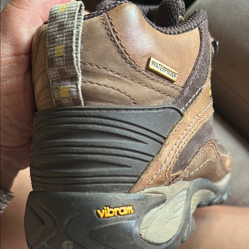 MERREL Waterproof Hiking Boots Size 7.5 Brown High-Top with Rugged Leather - Picture 5 of 9